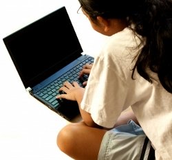 girl on laptop